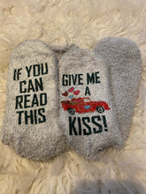 Load image into Gallery viewer, Comfy Give me a kiss Valentines socks